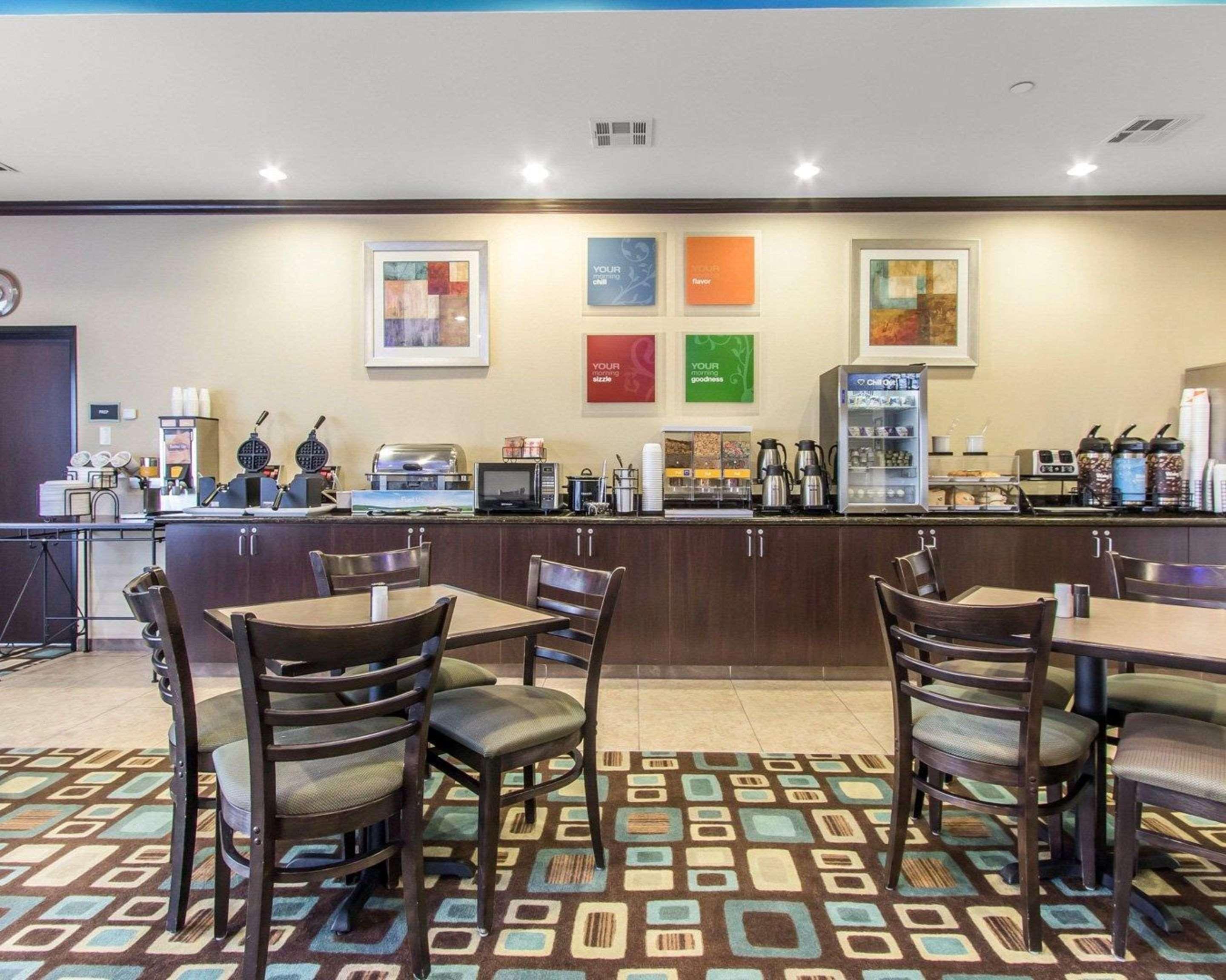 Comfort Inn & Suites Oklahoma City West - I-40 Exteriör bild