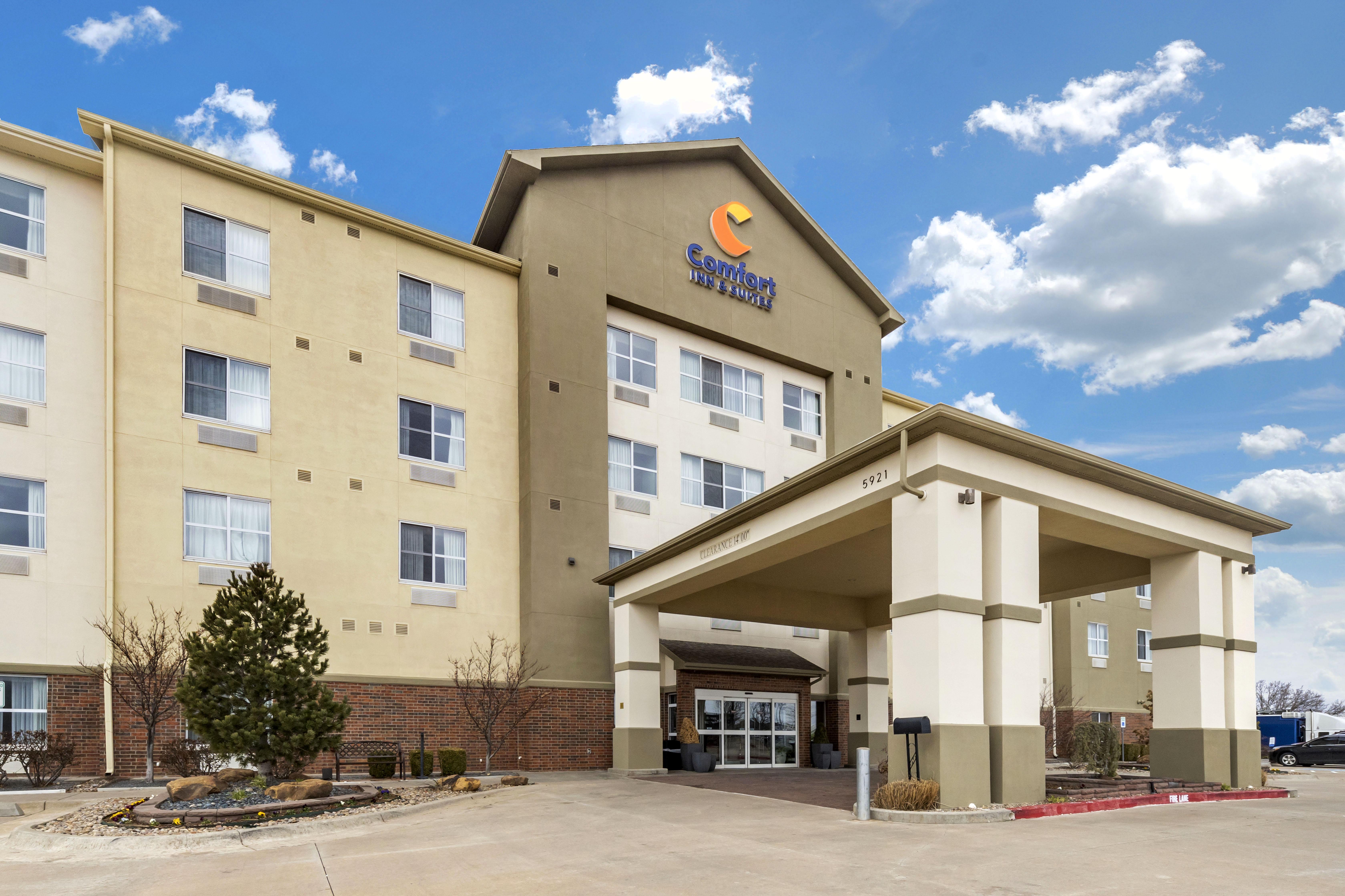 Comfort Inn & Suites Oklahoma City West - I-40 Exteriör bild
