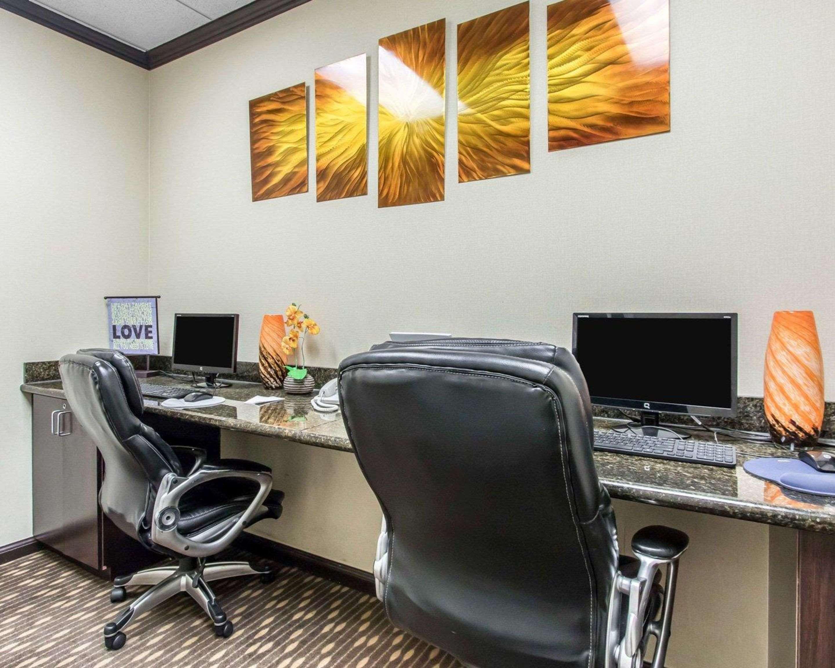 Comfort Inn & Suites Oklahoma City West - I-40 Exteriör bild