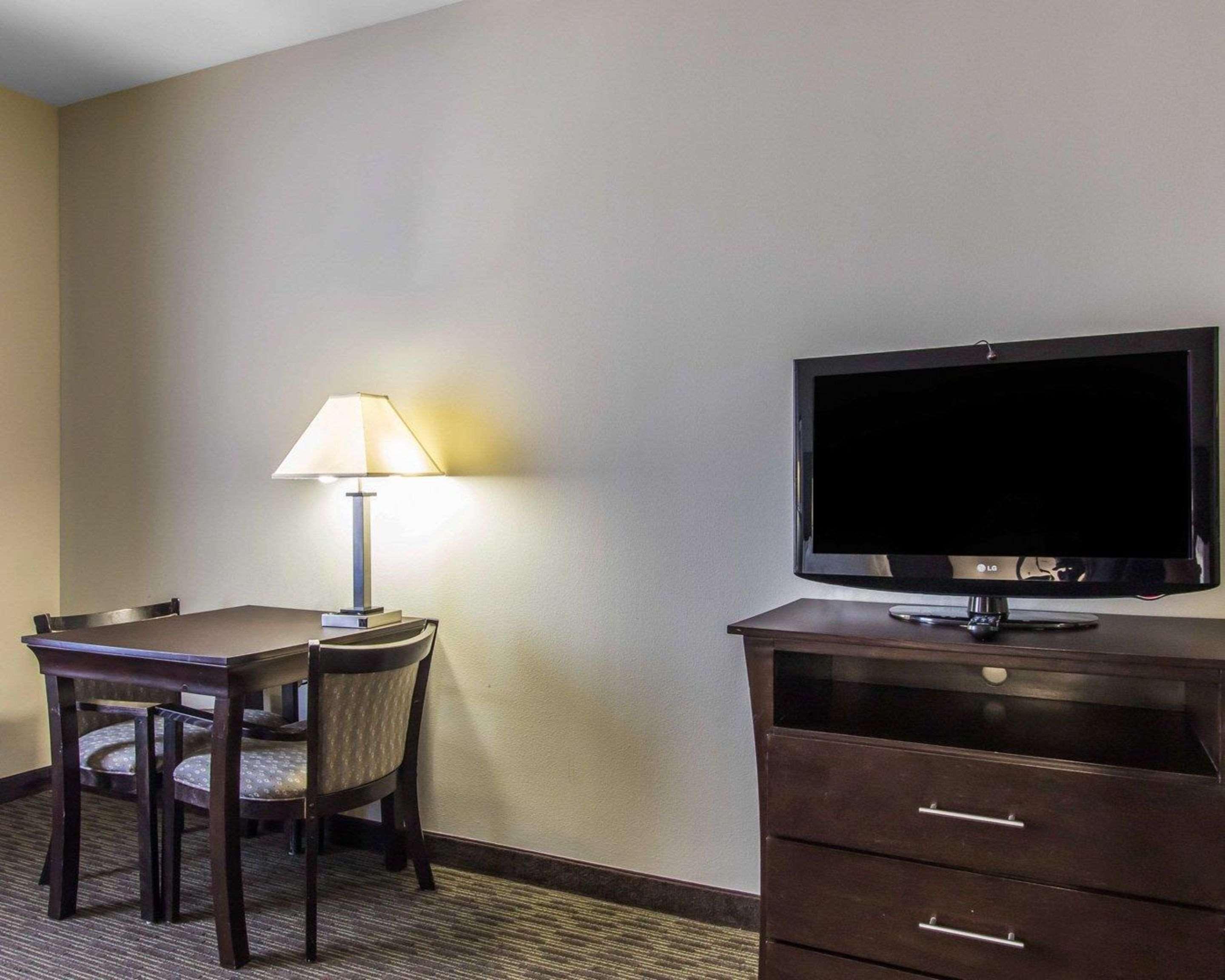 Comfort Inn & Suites Oklahoma City West - I-40 Exteriör bild